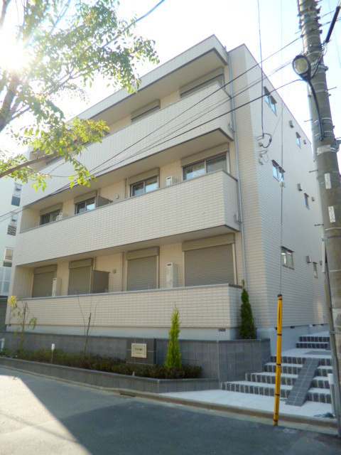 新宿区富久町の賃貸マンションの外観|☆地震に強い旭化成へーベルメゾン☆