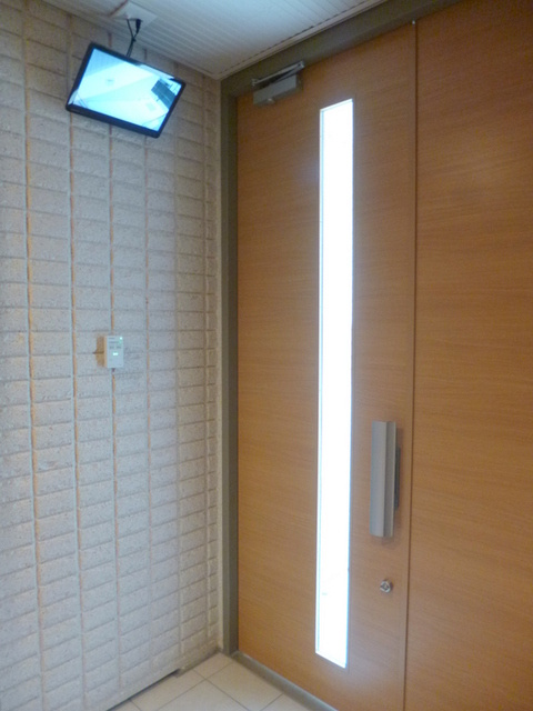 新宿区富久町の賃貸マンションのその他共用部分|☆エントランスや駐輪場など防犯カメラでチェック出来ます☆