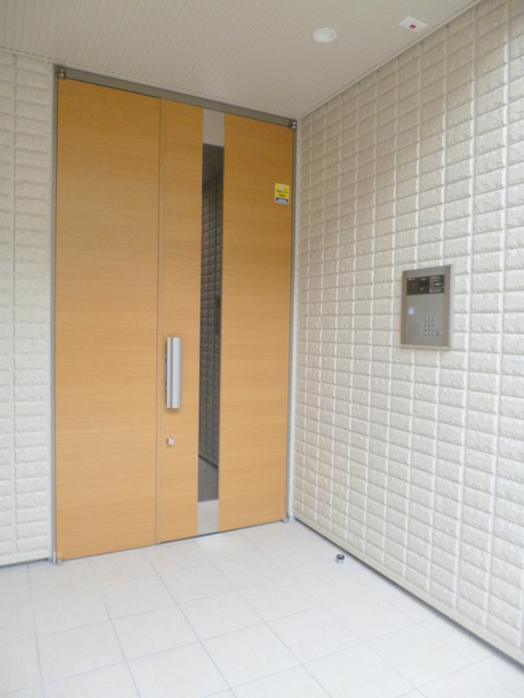 新宿区富久町の賃貸マンションのエントランス|☆オートロック付き☆