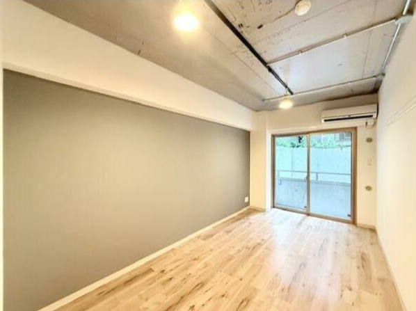 サウダージ自由が丘の居間・リビング