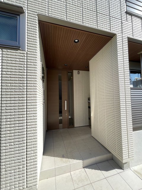 クアトレ北沢のエントランス|オートロック付きのエントランス