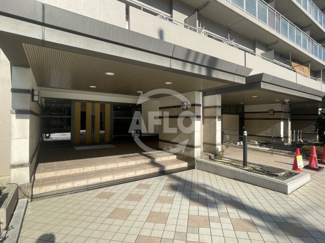 【エントランス】 | ファミール北大阪パークサイド　エントランス