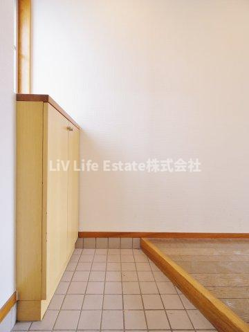 レスターテの玄関