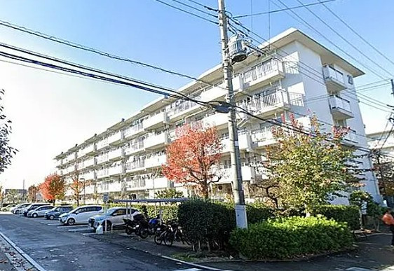 【中古マンション】かわつる三芳野団地20号棟の外観|RC造の安心マンション♪
