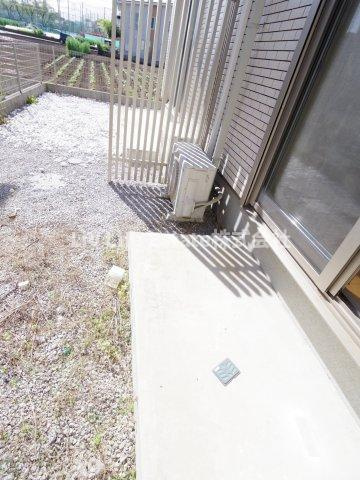 小平市小川町１丁目のテラス