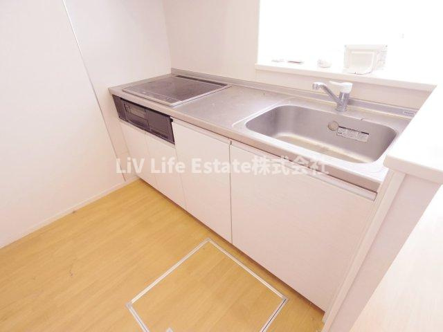 小平市小川町１丁目のテラスのキッチン