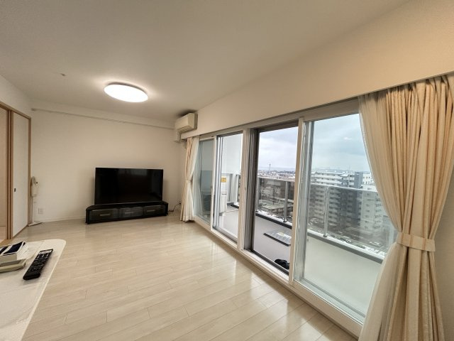 【居間・リビング】の画像