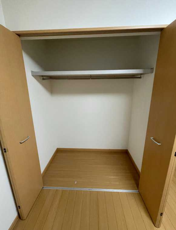 Wise Court　独立洗面台　最上階　オートロックの収納