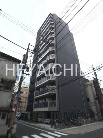 Log上野駅前の外観