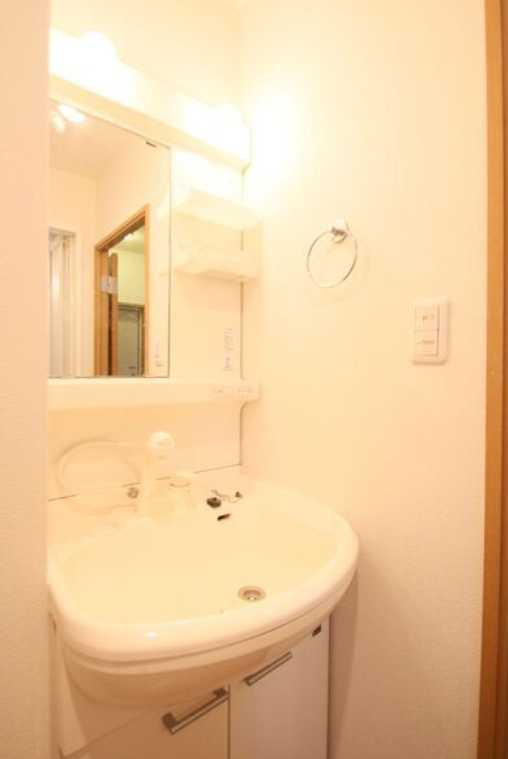 アズーロ松陰神社　駅近　独立洗面台　ネット無料の洗面所