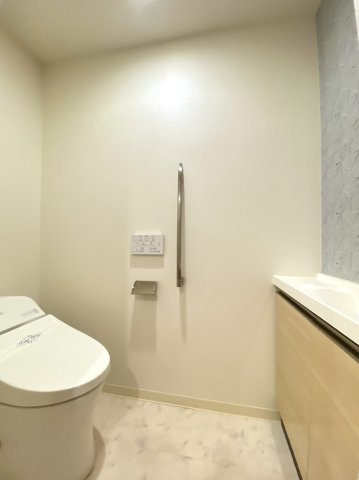 クリーンリバーフィネス琴似ミッドステージのトイレ|必須の温水洗浄付き便座◎