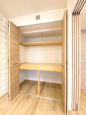 クリーンリバーフィネス琴似ミッドステージの収納|洋室収納スペース！