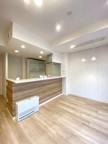 クリーンリバーフィネス琴似ミッドステージのキッチン|ご家族の顔やお子様の様子を見ながら楽しくお料理ができる対面式キッチン！