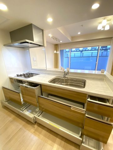 クリーンリバーフィネス琴似ミッドステージのキッチン|嬉しい食洗機付きで洗い物もラクラク時短に◎