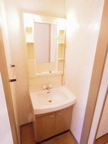 小平市小川町１丁目のアパートの洗面所