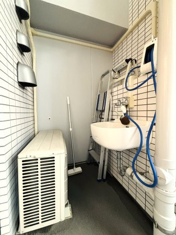 バルコニーのスロップシンクがかなり便利です。