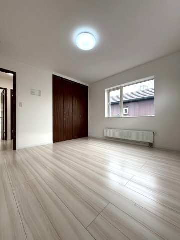 新川西3条4丁目の洋室|洋室（2）！