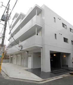 ウェルストーン八幡山の外観