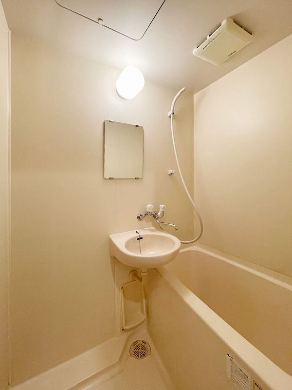 チロルコーポ春町Ⅰの浴室