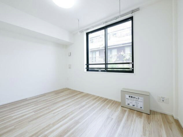 ラクラス中野南台の居間・リビング