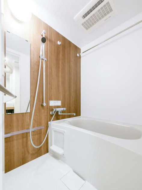 ラクラス中野南台の浴室