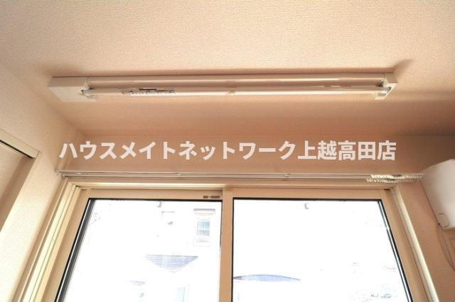 アグレッシブファインのその他|室内物干し受け
