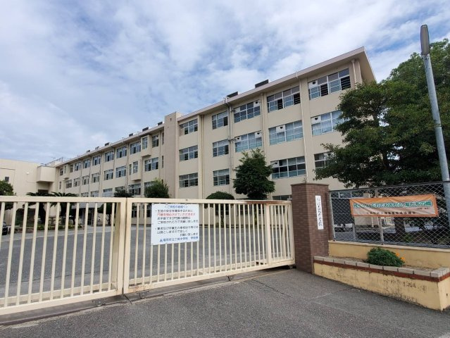 福岡市博多区南八幡町1丁目第1-3棟（3号棟）の周辺|三筑中学校