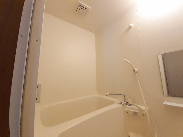 ブルーメ・バージェの浴室