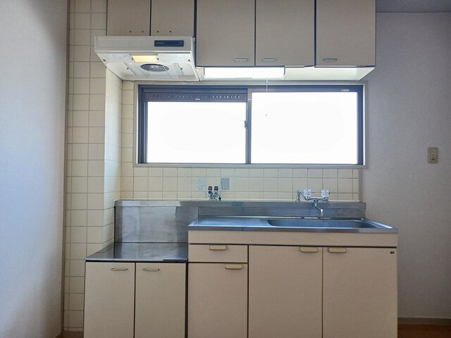 レジデンス二反田のキッチン