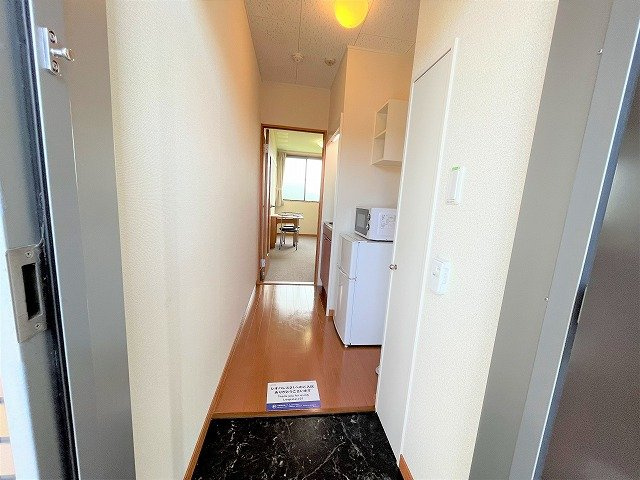 レオパレス悠の玄関