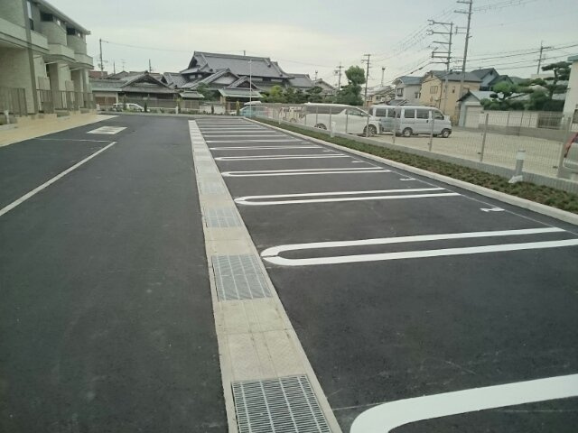 ベル・フランＡの駐車場