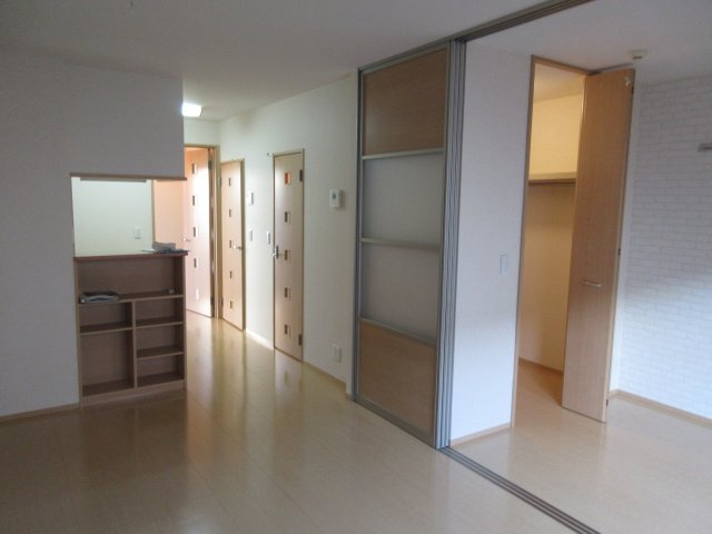 エスグランディールの居間・リビング