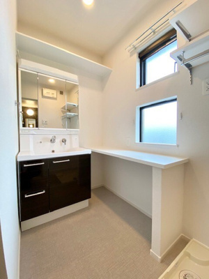 【洗面所】 | アヴェニューⅢ