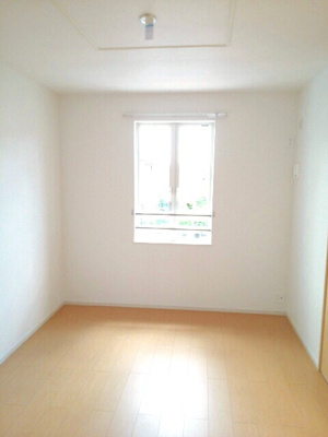 【居間・リビング】 | ストローガーデンⅡ