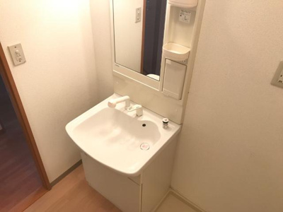 【洗面所】 | カーサ・ベルデＢ | 洗髪洗面化粧台