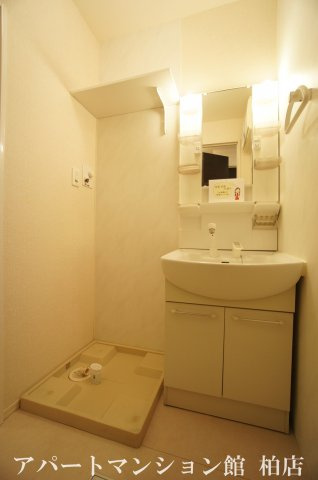 カームベリーＡの独立洗面台