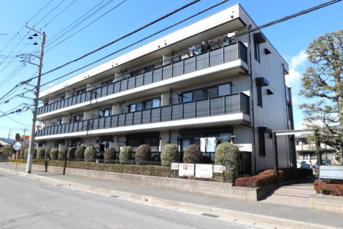 セレニティーホームズＡ