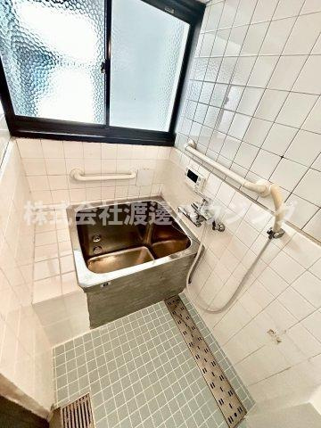 東鳴尾1丁目一戸建の浴室
