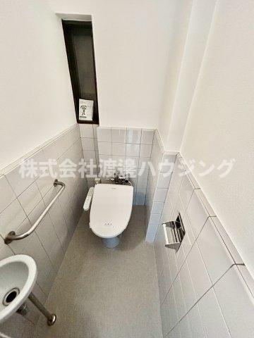 東鳴尾1丁目一戸建のトイレ