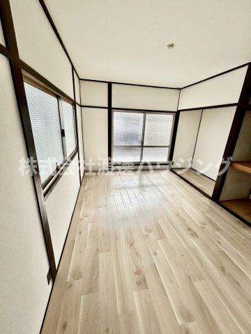 東鳴尾1丁目一戸建の寝室