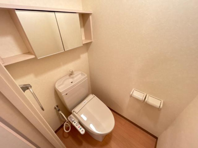 【トイレ】 | ラッフィナート田園 | シャワー付トイレ