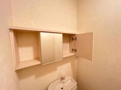 【収納】 | ラッフィナート田園 | トイレ上部収納