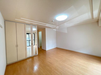 【内装】 | ラッフィナート田園 | 洋室