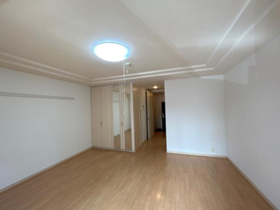 【内装】 | ラッフィナート田園 | 洋室