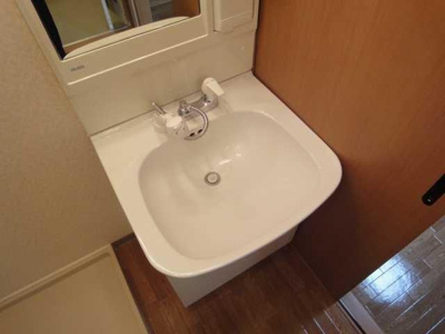 【洗面所】 | ヴィラ・マリアージュ | 洗髪洗面化粧台