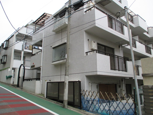 フラットマーローのエントランス