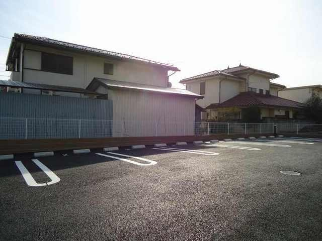 ルチアーノの駐車場