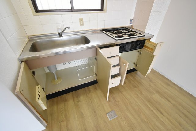 REVE甲東園Ⅰのキッチン