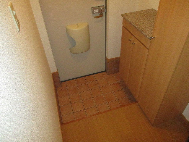 ペルラＡの玄関