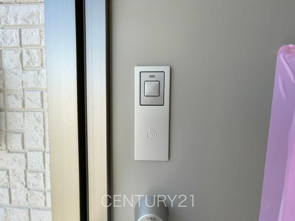 前橋市下細井町第１０（３号等）の玄関|スマートキー付き玄関ドア